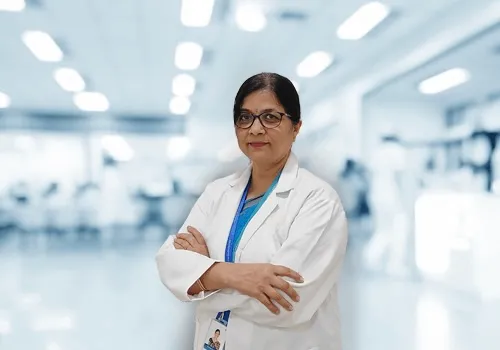 Dr. Rekha Prashanth consulting at her Koramangala clinic